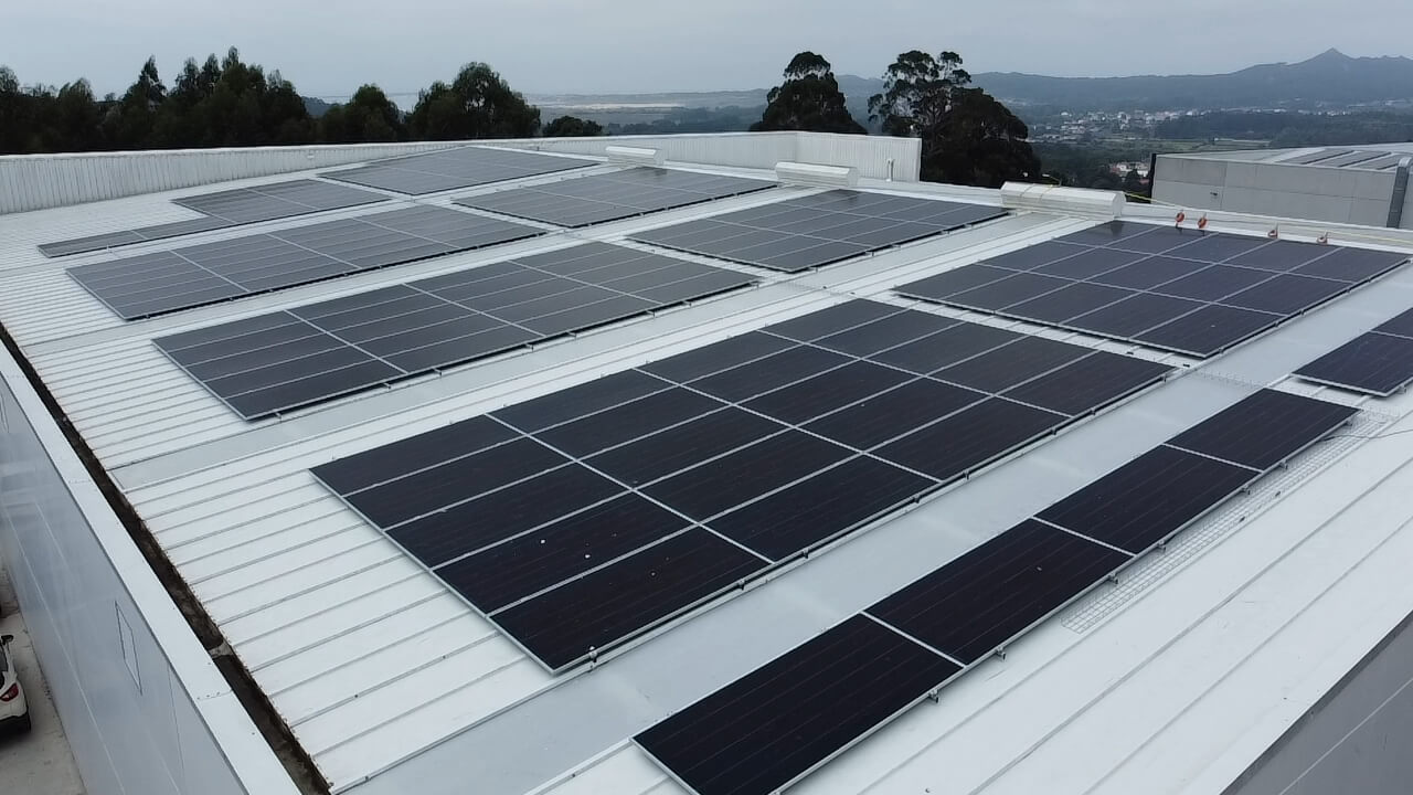 Paneles fotovoltaicos Basoñas Mar — Ribeira